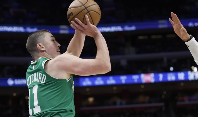 你是大功臣！普理查德第二加时关键上篮 砍下全场最高的32分