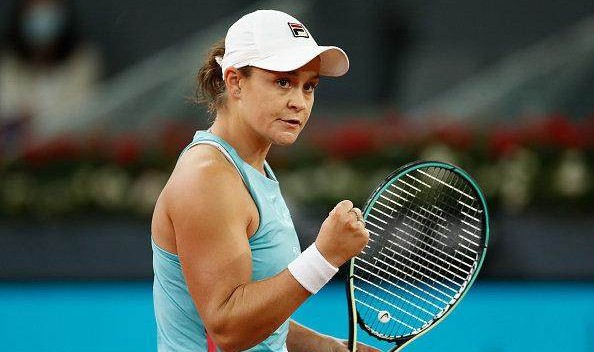 皇冠新2平台-巴蒂赢下“法网冠军”之争 红土连胜记录已达14场